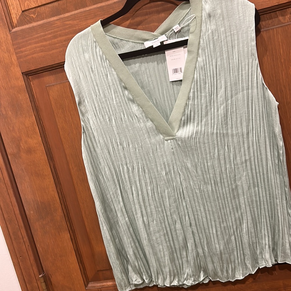 NWT $295 Vince Sleeveless Double V - neck blouse Top crushed Green large - Picture 7 of 12